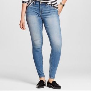 Mossimo Mid-Rise Denim Jeggings LONG